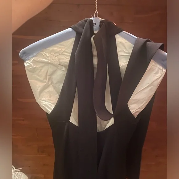 Long elegant dress, Calvin Klein size 6 worn once in perfect condition - Picture 3 of 3